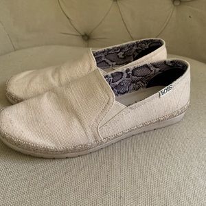 BOB’s memory foam shoes
